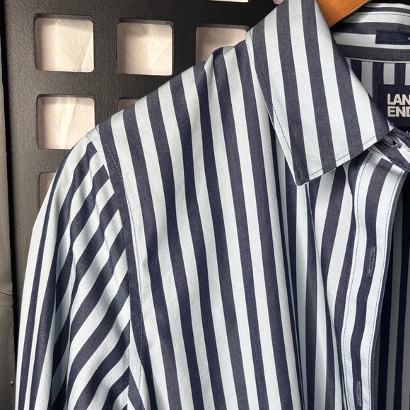💙Lands End Striped No Iron Button Down Shirt Women’s Size 10 Cotton Work💙 - Picture 4 of 14